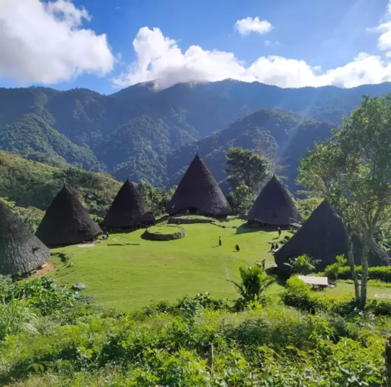 Wae Rebo Village_11zon